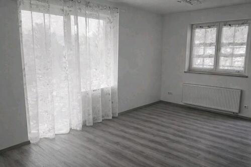 Foto - 4-Zimmer-Erdgeschosswohnung - 1.000,00&nbsp;EUR Kaltmiete, ca.&nbsp; 102,00&nbsp;m&sup2;