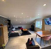 Gemütliche 3-Zimmer-Dachgeschosswohnung mit moderner Einbauküche in Bretten-Büchig