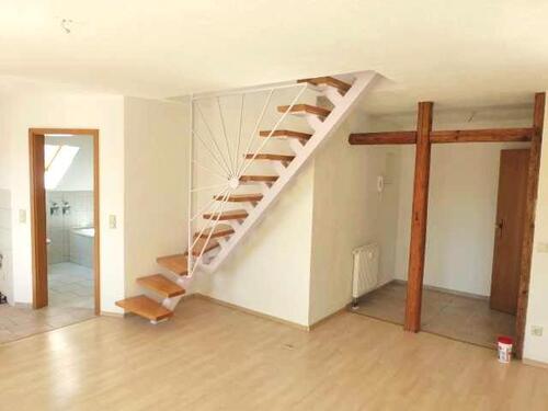 Foto - Helle Dachgeschosswohnung mit Galerie – 2 Zimmer, ca. 57 m²