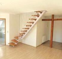 Helle Dachgeschosswohnung mit Galerie – 2 Zimmer, ca. 57 m² - Hohenstein-Ernstthal