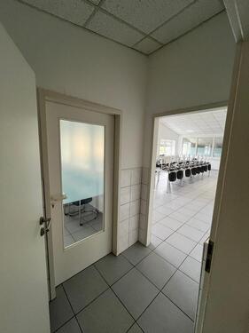 Foto - Büro- & Seminarraumkomplex 160 m²– Fahrschule, Agentur und Praxis