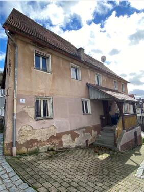 Foto - Historisches Einfamilienhaus mit 7 Zimmern