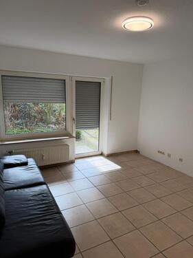 Foto - Ruhige 2-Zimmer-Erdgeschosswohnung mit Terrasse & Einbauküche