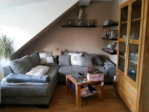 Foto - Nette 2,5 Zi. DG.- Wohnung in ruhiger Lage