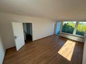 Foto - Sanierte Helle 3Zi Wohnung 4.OG Fahrstuhl Zentral