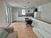Foto - Modern möblierte 2-Zimmer-Wohnung (60qm) mit Balkon