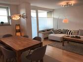 Foto - Möblierte 2 Zimmer Luxus-Wohnung mit Balkon Düsseldorf