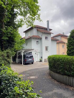 Foto - Modernes Einfamilienhaus in Würzburg Versbach