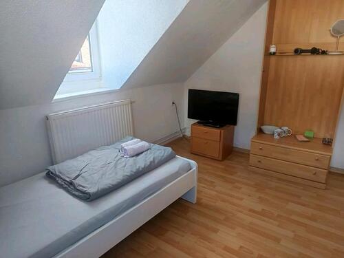 Foto - teilmöbliertes Zimmer - 700,00 EUR Kaltmiete,