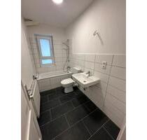 Für Singles oder Paare: 2-Zimmer-Wohnung mit Balkon im Hochparterre - Memmingen