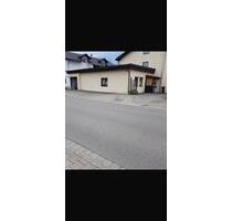 Charmante 4-Zimmer Erdgeschosswohnung mit Garten und Terrasse - Großkarolinenfeld