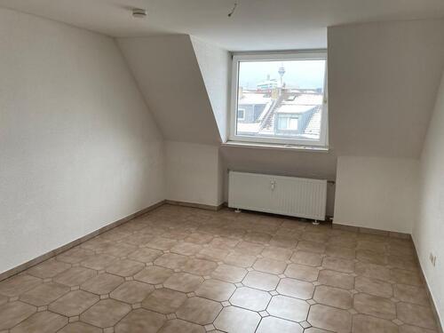 Foto - DG.-Wohnung, ideal für 2er-WG, in Düsseldorf Nähe Fürstenplatz