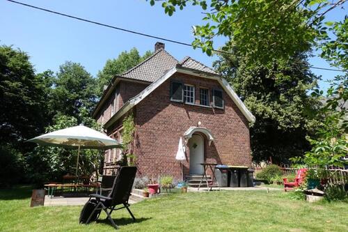 Foto - 17 qm Zimmer im Grünen (WG) - 410,00 EUR Kaltmiete,