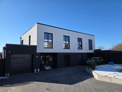 Foto - Doppelhaushälfte mit Dachterrasse, Garage & Blick ins Grüne