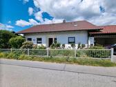 Foto - Einfamilienhaus mit Einliegerwohnung in Schöllnach
