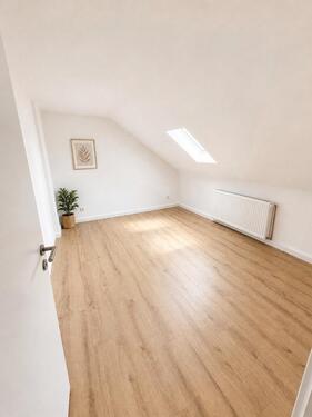 Foto - 3 Zimmer Dachgeschoßwohnung zur Miete in Dillingen (Saar)
