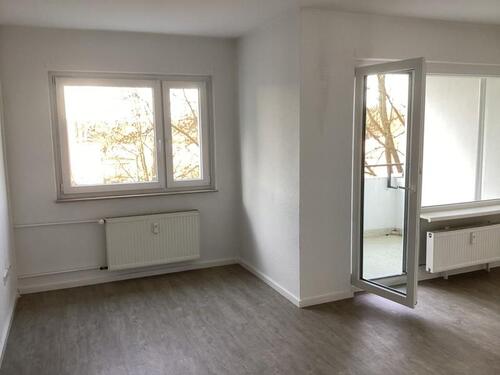 Foto - Preisgünstige 2-Zimmer-Wohnung - 507,00&nbsp;EUR Kaltmiete, ca.&nbsp; 62,81&nbsp;m&sup2;