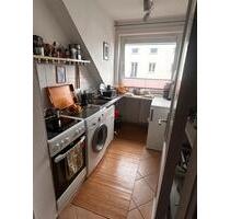 Einzugsbereit: 44 m² DG-Wohnung in Barmbek-Süd – MIT MÖBEL-ABLÖSE - Hamburg