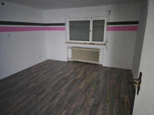 Foto - Haus mit über 9 Zimmer - 480.000,00 EUR Kaufpreis,
