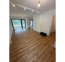 Stilvolle 2-Zimmer-Wohnung mit großer Loggia & Tiefgarage - Iserlohn Sümmern