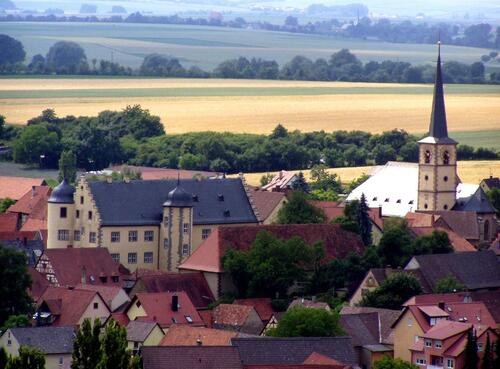Foto - 8 Zimmer Einfamilienhaus zum Kaufen in Oberschwarzach