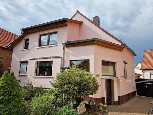 Foto - großes Einfamilienhaus - 77.000,00&nbsp;EUR Kaufpreis, ca.&nbsp; 114,00&nbsp;m&sup2;