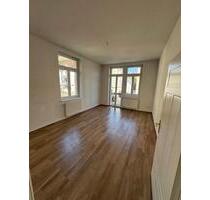 Schönes WG-ZIMMER in TOP LAGE mit EIGENEM BALKON - Würzburg Sanderau