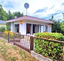 massiver, wassernaher Bungalow ganzjährig nutzbar, 1h von Berlin