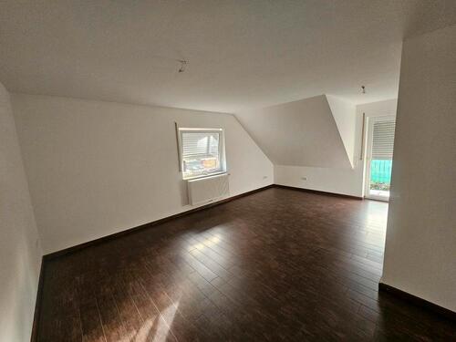 Foto - 3 ZKB.70m² Oberwohnung, Obenende