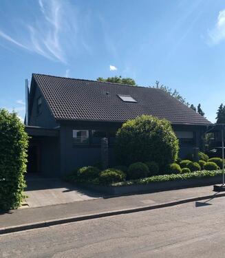 Foto - Freistehendes Einfamilienhaus HausGarage