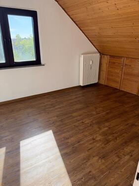 Foto - 4 Zimmer Dachgeschoßwohnung zur Miete in Hannover