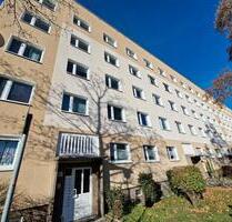 Einziehen und wohlfühlen - renovierte drei Zimmer Wohnung mit Balkon - - Magdeburg Hopfengarten