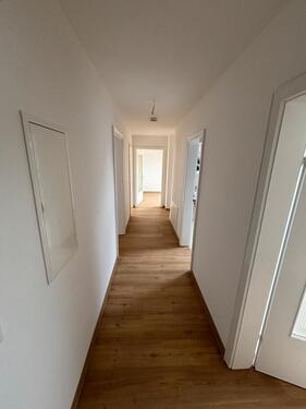 Foto - Erstbezug nach Komplett-Sanierung: Helle 4-Zi.-DG-Whg Wertingen