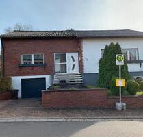 freistehender Bungalow mit Keller, provisionsfrei - Bexbach