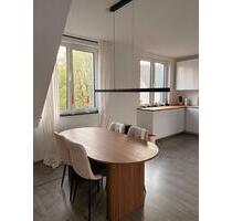 Lichtdurchflutete 2-Zimmer-Dachgeschoss-Whg Düsseldorf-Flehe