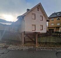 Haus mit kleine Garten - 920,00 EUR Kaltmiete, in Schwarzenbach am Wald (PLZ: 95131)