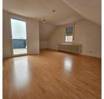 helle 3 Zimmer DG Wohnung mit Balkon in Sinzheim zu vermieten