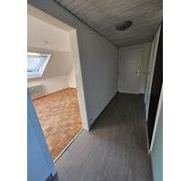 2,5 3 Zimmer Renovierte Wohnung mit Küche 71116 Gärtringen R.