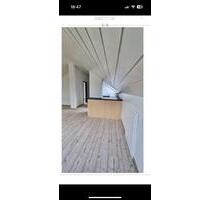 Helle 2 Zimmer-DG-Wohnung mit EBK in Grafenau-Dätzingen - 44m2