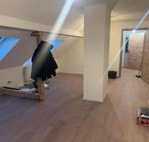 Dachgeschosswohnung ab 01.03.26 zu vermieten - Trier Nord