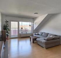 4 Zimmer Dachgeschosswohnung in Niederweimar mit Balkon u. Garage - Weimar (Lahn)