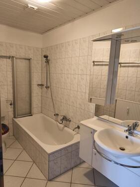 Foto - 4 Zimmer Dachgeschoßwohnung in Weimar (Lahn)