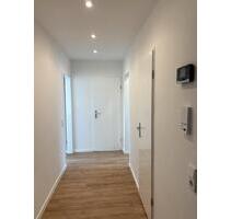 Attraktive 2,5-Zimmer-Dachgeschosswohnung mit EBK in Top Lage - Bielefeld Heepen