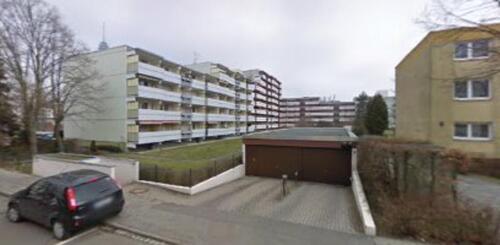 Foto - Großzügige Garage für SUV verfügbar 90449 Nürnberg, Nähe REZ