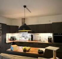 3 Zimmer Wohnung mit Loggia und Einbauküche - Hamburg Ottensen