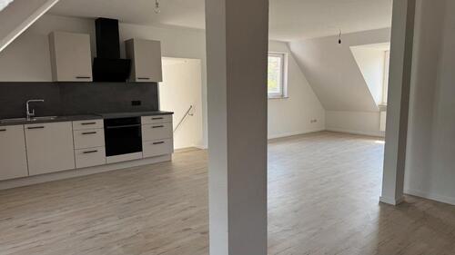 Foto - Ruhige neue Dachgeschosswohnung mit Dachterrasse & Gartenblick