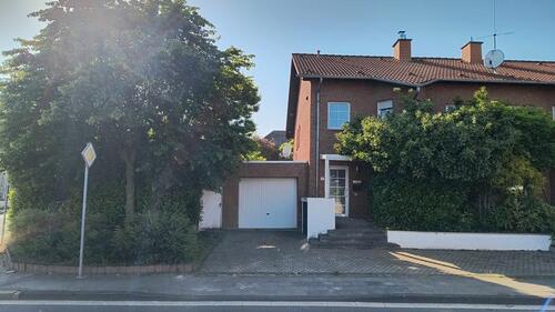Foto - Gepflegte DHH mit EBK und Top-Lage in Weilerswist-Lommersum