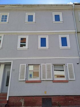 Foto - Komplett renovierte Reihenhaushälfte mit traumhaftem Innenhof