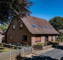 Großzügige u. helle 4 Zi DG-Wohnung in ruhiger Lage Nähe Lübeck - Ziethen