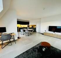 Schöne helle Wohnung in Top-Lage von Erkelenz, EBK, Tiefgarage,